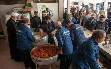 خدمات دهی 10موکب اوقاف کرمانشاه به زوار اربعین