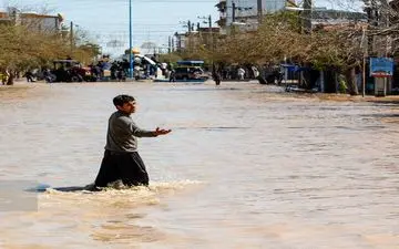 سیل ۲۰۰ خودرو را در دروازه قرآن شیراز با خود برد