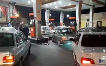 رعایت نکردن نکات بهداشتی در جایگاه سوخت شهرستان قرچک!