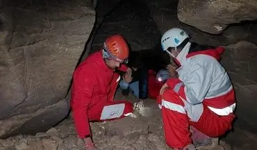 امدادگران چهارمحال و بختیاری ناجی جوان ۲۱ ساله گرفتار در غار بیکدل شدند