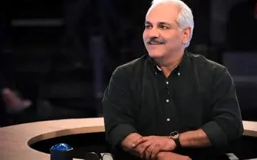 خاطره خنده‌دار مهران مدیری از دوران مدرسه: شماره دادن روبه‌روی مدرسه دخترانه! | فیلم