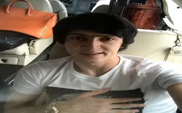  سردار آزمون با پرواز شخصى در پاریس (عکس)