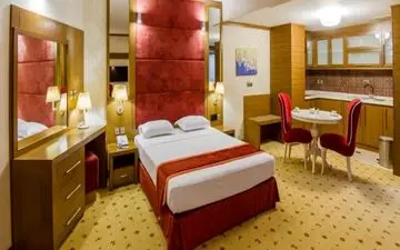 
ممنوعیتی برای فعالیت هتل‌ها نیست!