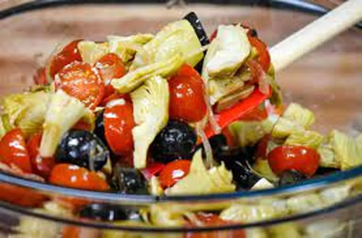 غذای رژیمی | با کنگر سالاد مقوی و خوشمزه درست کن! از کنار این گیاه بهاری ساده نگذر!