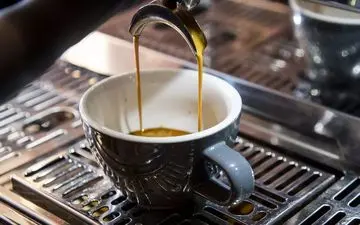 رابطه کافئین با مشکلات تیروئید