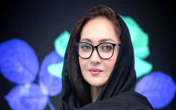 تیپ متفاوت نیکی کریمی در نمایشگاه عکس‌هایش