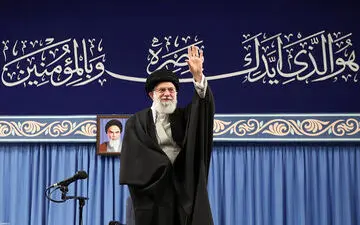 هزاران نفر از مردم آذربایجان شرقی با رهبر انقلاب دیدار کردند