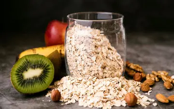 از افزایش وزن رنج می‌بری؟ بیا تا برات از فواید جو دوسر برای لاغری بگم!