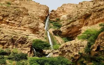 

 مسیر دسترسی آبشار پیران به علت ریزش کوه بسته شد/گردشگران به آبشار پیران نیایند

 

