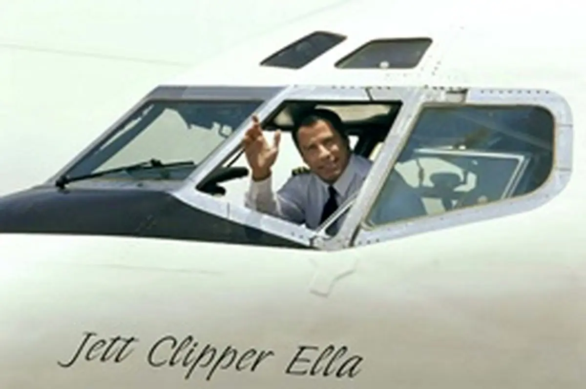 بازیگر سرشناس و محبوب، هواپیمای بویینگ ۷۰۷ هدیه داد | عکس
