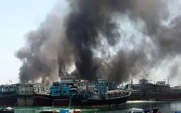 4 لنج صیادی در جاسک طعمه حریق شدند