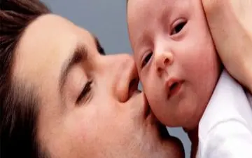  فرزندانی باهوش می خواهید، آنان را هر روز در آغوش بکشید