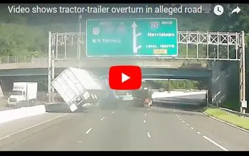 لجبازی دو راننده در اتوبان حادثه ساز شد! +فیلم