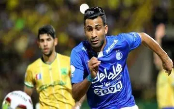 ستاره پیشین استقلال دلیل عملکرد ضعیف ستاره پرسپولیسی در لیگ هجدهم را فاش کرد!