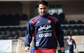 شهاب کرمی هافبک دفاعی ثابت پرسپولیس در دربی