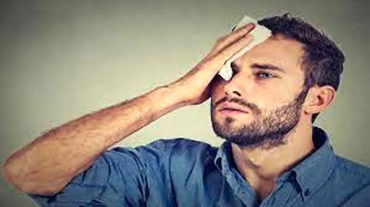 اگر احساس میکنید بیشتر از گذشته عرق میکنید، این نکات را بخوانید!