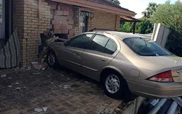 رانندگی خطرناک یک جوان استرالیایی + فیلم