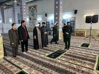  نشست مشترک فرمانده سپاه و رئیس اوقاف شهرستان قدس در امامزاده حضرتین
