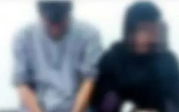 زوج عزادار زیر تابوت مرده‌ها جیب بری می کردند / پلیس فاش کرد+ عکس