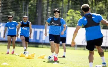 نقض گسترده پروتکل‌های بهداشتی در تمرینات و مسابقات تیم‌های لیگ برتری روسیه