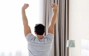 این حرکات کششی درد کمر شما را در تابستان کم می‌کند