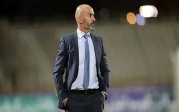  سرمربی تراکتور: شرایط عجیبی داریم و فدراسیون فوتبال باید فکری به حال لیگ کند 