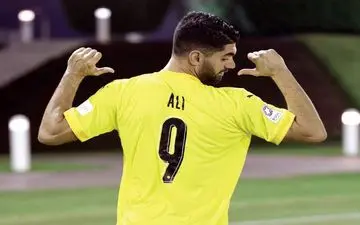 علی کریمی در یک قدمی الغرافه