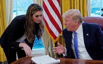 عکس/ ترامپ با یک زن دیگر به سوئیس رفت