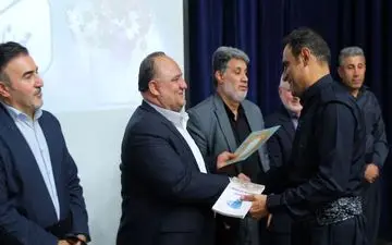 گزارش تصویری | رونمایی از مجموعه کتاب‌های ابراهیم فرجی در روانسر