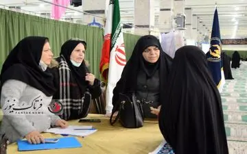 میز ارتباطات مردمی ویژه بانوان کرمانشاه به مناسبت روز مادر به روایت تصویر 