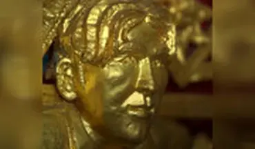 مجسمه طلایی دیوید بکهام در معبدی در تایلند