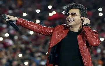 
خواننده سرشناس در بیمارستان