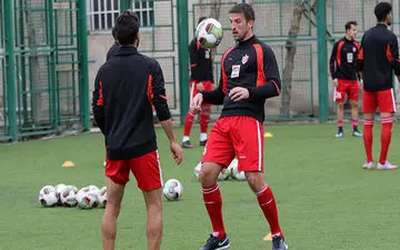 مهاجم پرسپولیس دیدار تیمش برابر پدیده را از دست داد؟