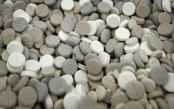 کشف بیش از هزار حبه قرص غیرمجاز در کرمانشاه