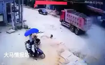 عبور کامیون از روی یک پسربچه در چین + فیلم