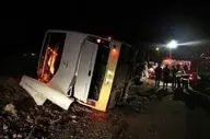 تصادف در جاده قطرویه – سیرجان: ۱۸ نفر به بیمارستان منتقل شدند