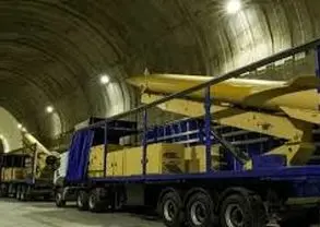  خروج کامیون‌های حامل موشک سپاه از تونل های زیرزمینی برای شلیک + عکس 