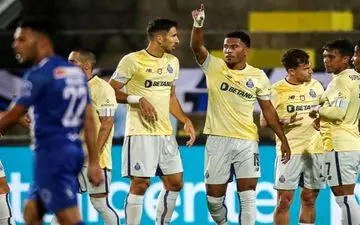 صعود پُرگل پورتو در شب نیمکت‌نشینی طارمی