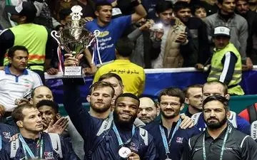 دعوت از جردن باروس و خانواده‌اش به ایران