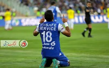 تصاویری دیدنی از جدال زیبای استقلال تهران و صنعت نفت آبادان 