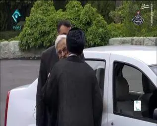 ورود هاشمی طبا به سازمان صدا و سیما + تصاویر