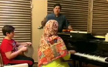 خانواده سالار عقیلی قرنطینه باشند این اتفاق‌ها هم می‌افتد