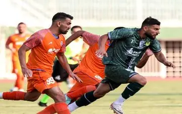 گزارش تصویری | قندی یزد و فرد البرز در جدالی پایاپای به تساوی رضایت دادند