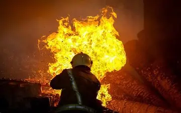 مهار نسبی آتش‌سوزی در پتروشیمی آبادان/حال یکی از مصدومان وخیم است