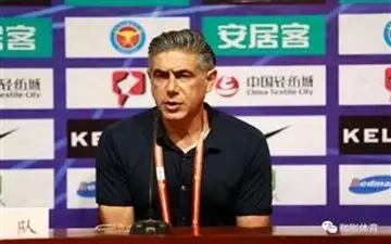 سرمربی معروف پرسپولیسی فرصت صدرنشینی را از دست داد