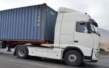 اعمال ممنوعیت تردد برای کامیون‌ها در برخی محورهای استان کرمانشاه



