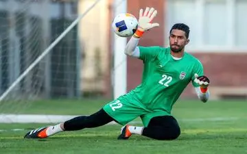  تصویر مبهم کاپیتان استقلال جنجالی شد؛ حسینی قصد رفتن دارد؟