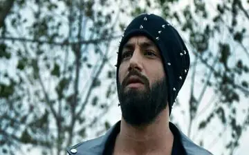 امیر تتلو بعد از توهین به مردم ، ملت ایران را خس و خاشاک نامید + عکس