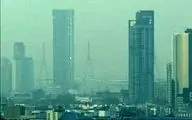 مبارزه با آلودگی هوا در تایلند با آب پاشی+فیلم