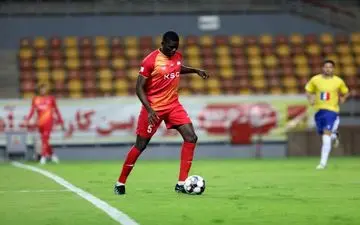 تمایل گل‌محمدی به حفظ مدافع آفریقایی 